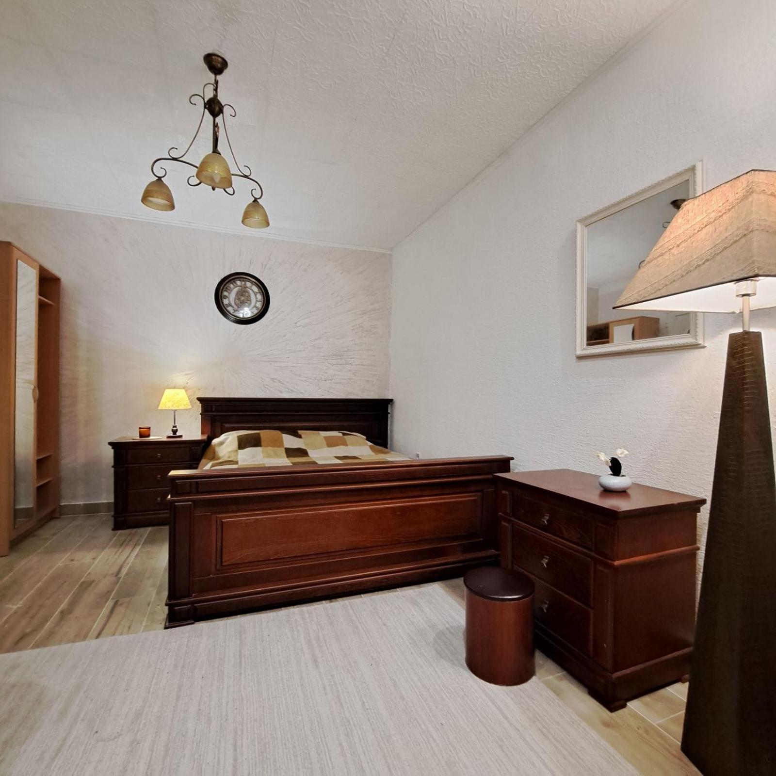 Unique Apartment Centar Podgorica Buitenkant foto