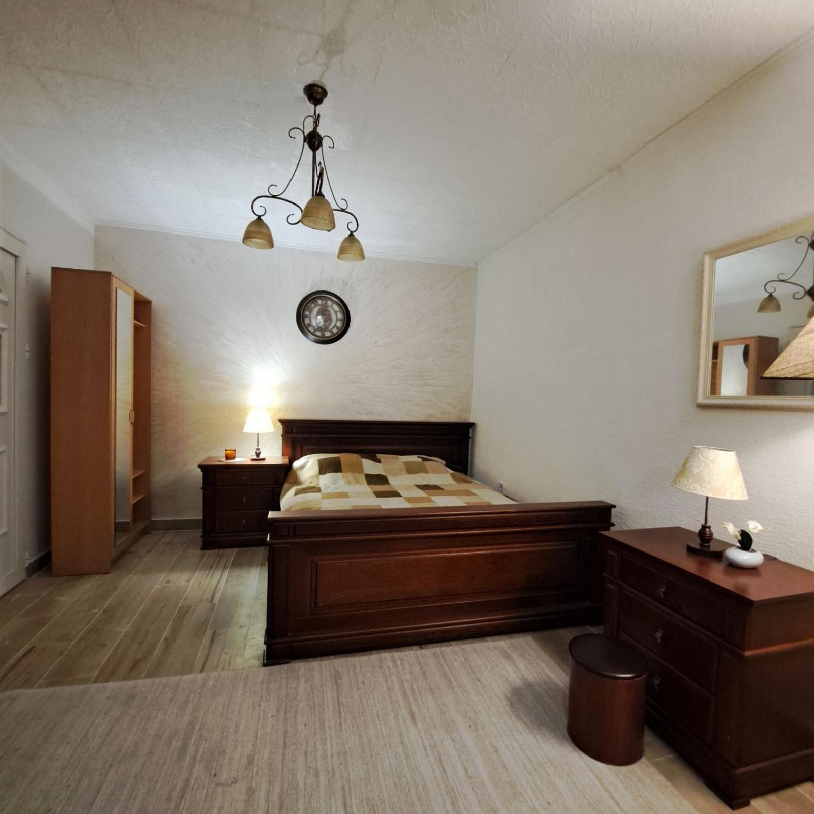 Unique Apartment Centar Podgorica Buitenkant foto